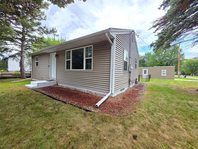3250 Melby Street, Eau Claire, WI 54703