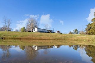 368 Joslin Branch Rd, White Bluff, TN 37187