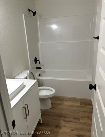 1921 N 12 Street, Fort Smith, AR 72903