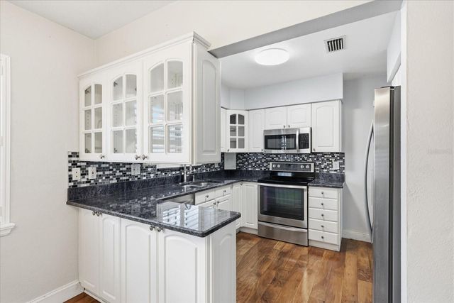 5736 LIME WAY, Seminole, FL 33772