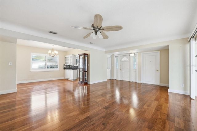 5736 LIME WAY, Seminole, FL 33772