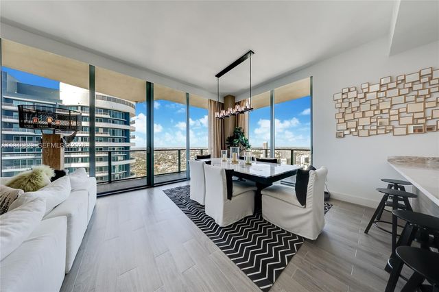 1300 S Miami Avenue PH5110, Miami, FL 33130