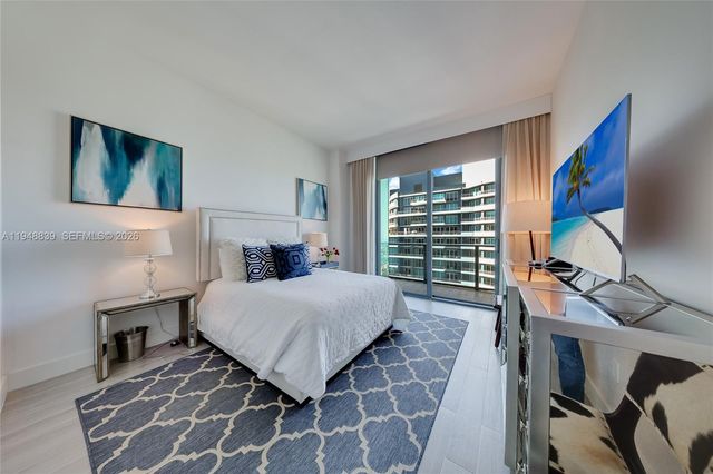 1300 S Miami Avenue PH5110, Miami, FL 33130