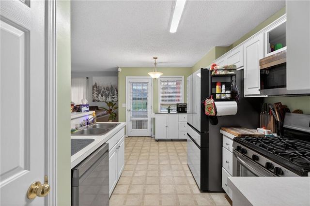 30 Westwick Way, Douglasville, GA 30134