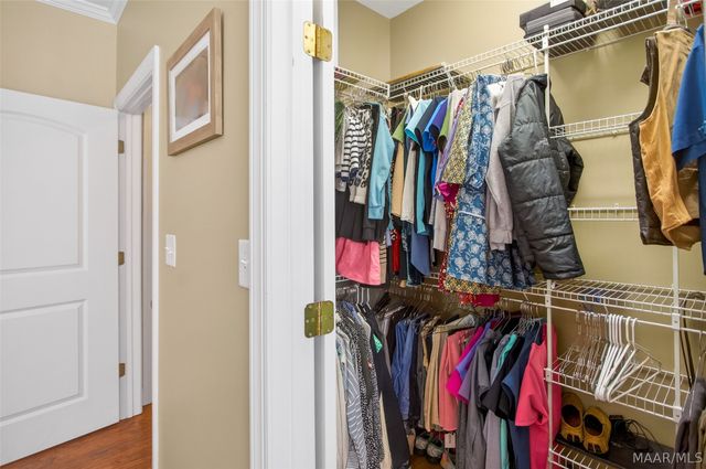 526 Ashton Oak Drive, Prattville, AL 36066