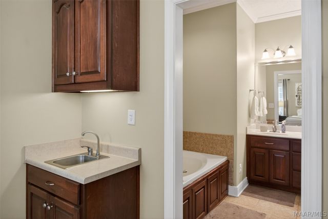 526 Ashton Oak Drive, Prattville, AL 36066