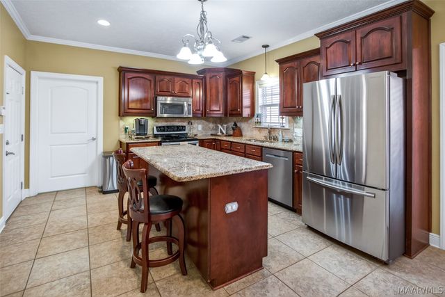 526 Ashton Oak Drive, Prattville, AL 36066