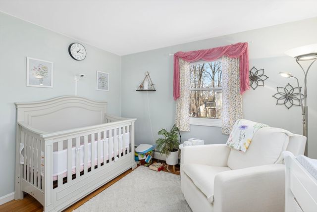 9 Kenny Dr, Warren, RI 02885