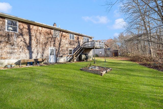 9 Kenny Dr, Warren, RI 02885