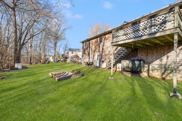 9 Kenny Dr, Warren, RI 02885