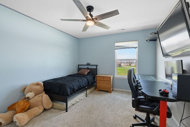 10990 Isles Avenue, Dyer, IN 46311