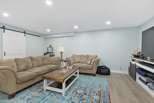 10990 Isles Avenue, Dyer, IN 46311