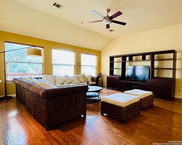 607 Mello Oak, San Antonio, TX 78258