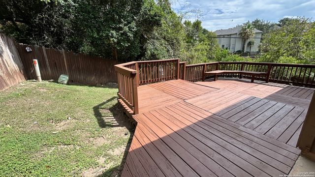 607 Mello Oak, San Antonio, TX 78258