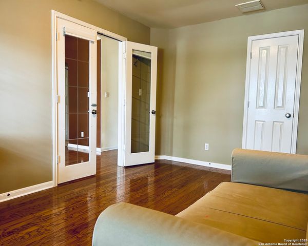 607 Mello Oak, San Antonio, TX 78258