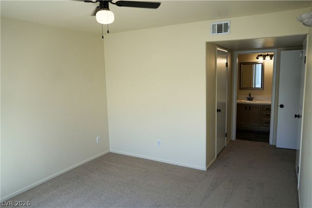 4955 Lindell Road 204, Las Vegas, NV 89118