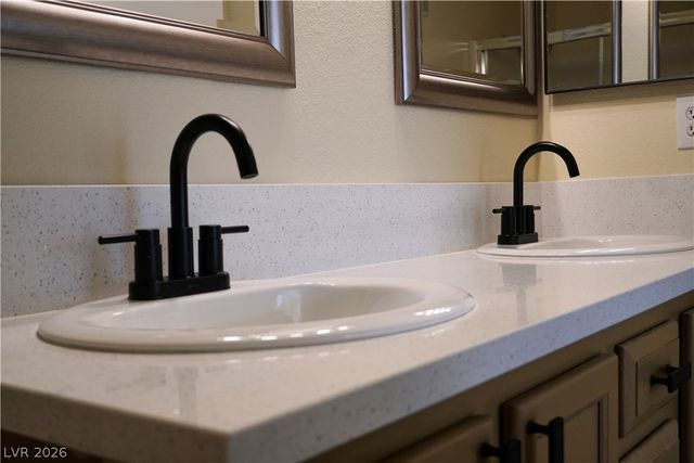 4955 Lindell Road 204, Las Vegas, NV 89118