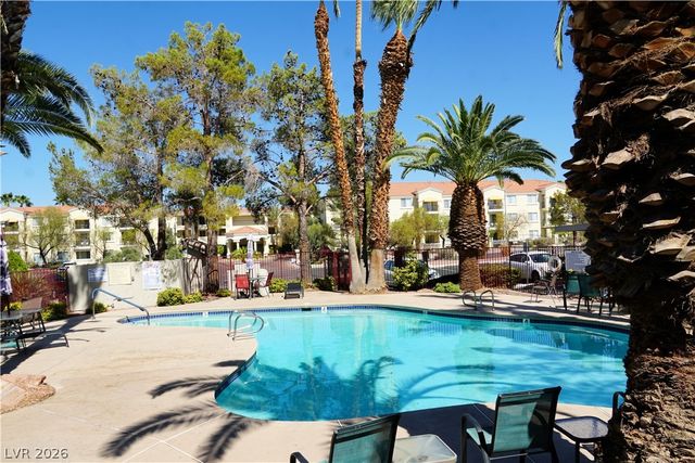 4955 Lindell Road 204, Las Vegas, NV 89118