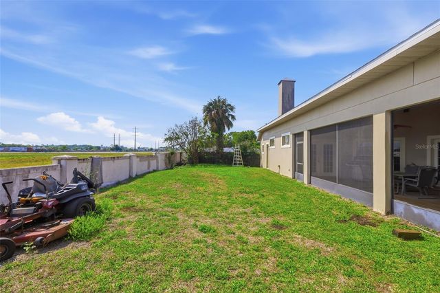 1051 DUNBAR AVENUE, Sanford, FL 32771