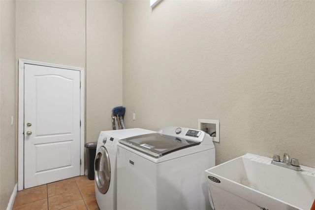 1051 DUNBAR AVENUE, Sanford, FL 32771