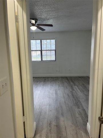 512 STALLINGS AVENUE, Deltona, FL 32738