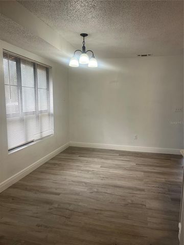 512 STALLINGS AVENUE, Deltona, FL 32738