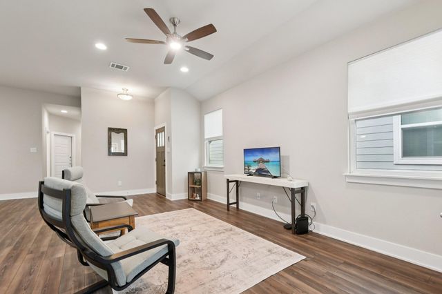 504 Peace DR, Liberty Hill, TX 78642