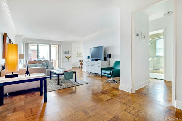 110-11 Queens Boulevard 8K, Forest Hills, NY 11375