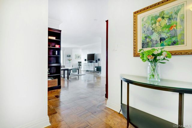 110-11 Queens Boulevard 8K, Forest Hills, NY 11375