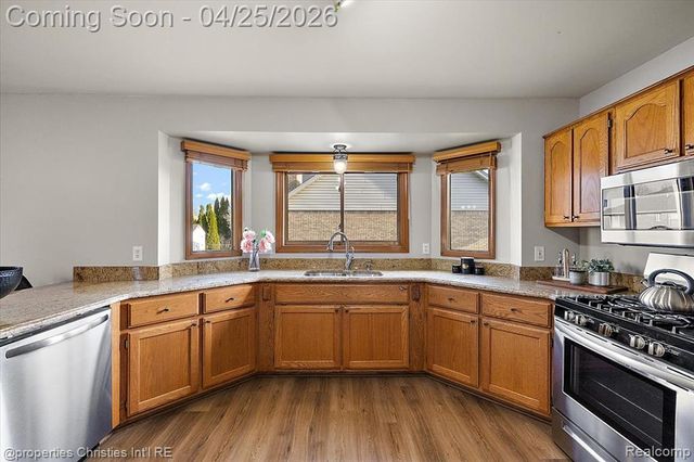 50053 Middle River Drive, Macomb, MI 48044