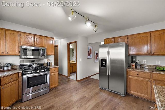 50053 Middle River Drive, Macomb, MI 48044