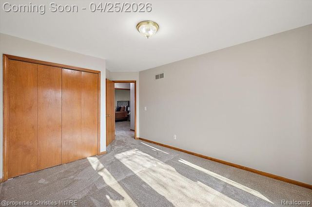 50053 Middle River Drive, Macomb, MI 48044