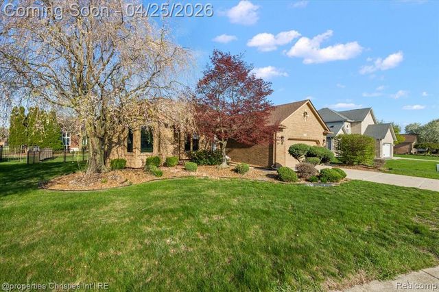 50053 Middle River Drive, Macomb, MI 48044