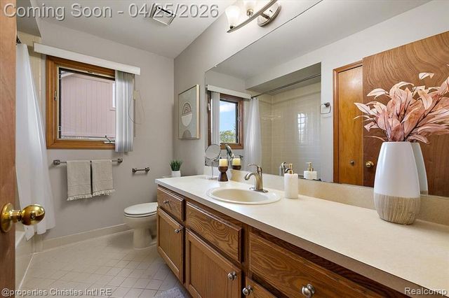 50053 Middle River Drive, Macomb, MI 48044