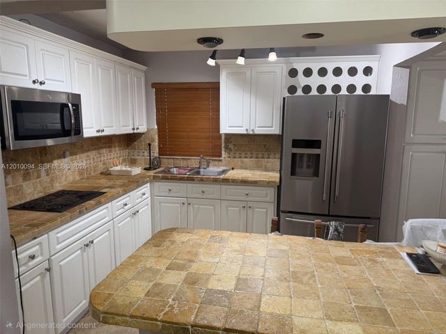 18610 NW 47th Ct 18610, Miami Gardens, FL 33055