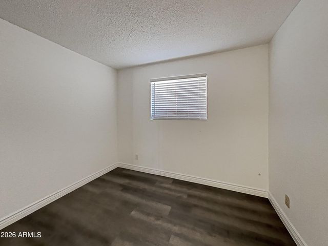 2402 W Altadena Avenue, Phoenix, AZ 85029