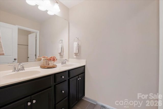 17534 Austins Creek Drive, Charlotte, NC 28278
