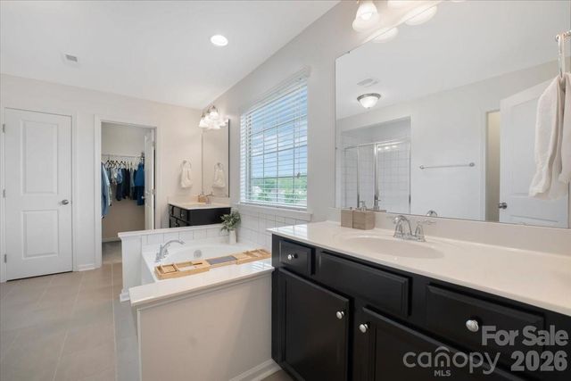 17534 Austins Creek Drive, Charlotte, NC 28278