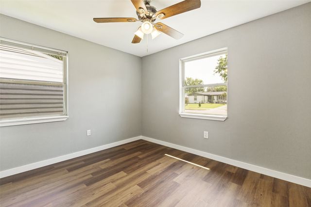 4862 Bedford Drive, Mesquite, TX 75150