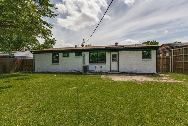 4862 Bedford Drive, Mesquite, TX 75150