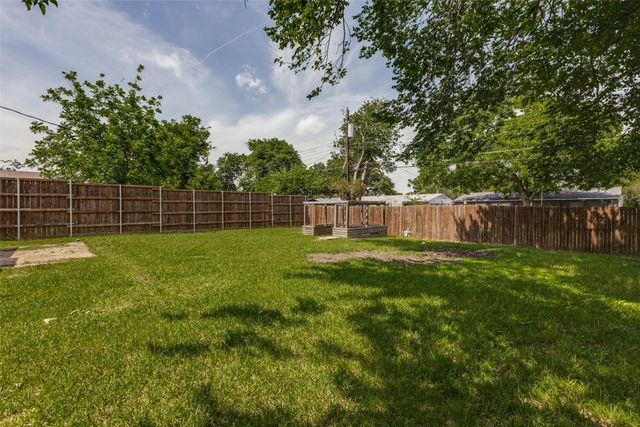4862 Bedford Drive, Mesquite, TX 75150