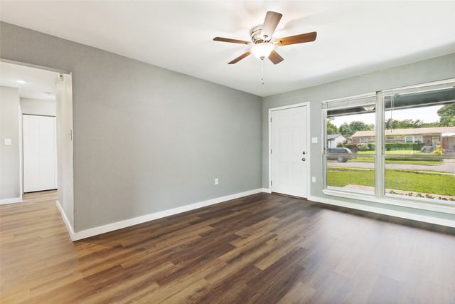 4862 Bedford Drive, Mesquite, TX 75150