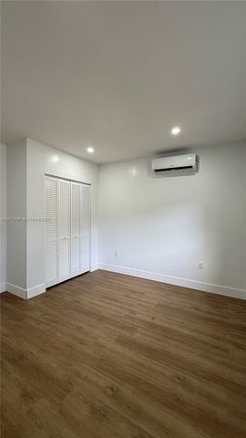 211 SW 10th Ave 5, Miami, FL 33130