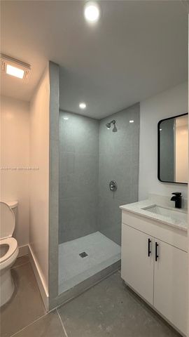 211 SW 10th Ave 5, Miami, FL 33130