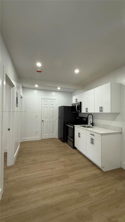211 SW 10th Ave 5, Miami, FL 33130