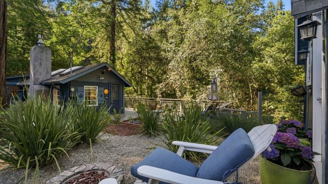 9415 E Zayante Road, Felton, CA 95018