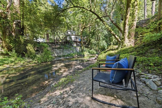 9415 E Zayante Road, Felton, CA 95018