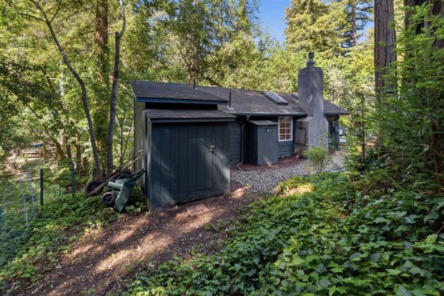 9415 E Zayante Road, Felton, CA 95018
