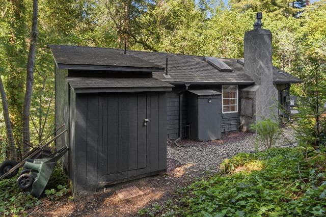 9415 E Zayante Road, Felton, CA 95018