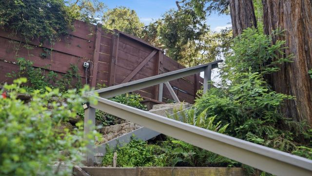 9415 E Zayante Road, Felton, CA 95018